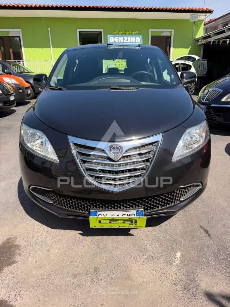 2015 Lancia YPSILON
