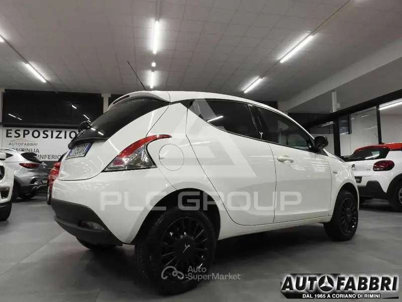 2015 Lancia YPSILON