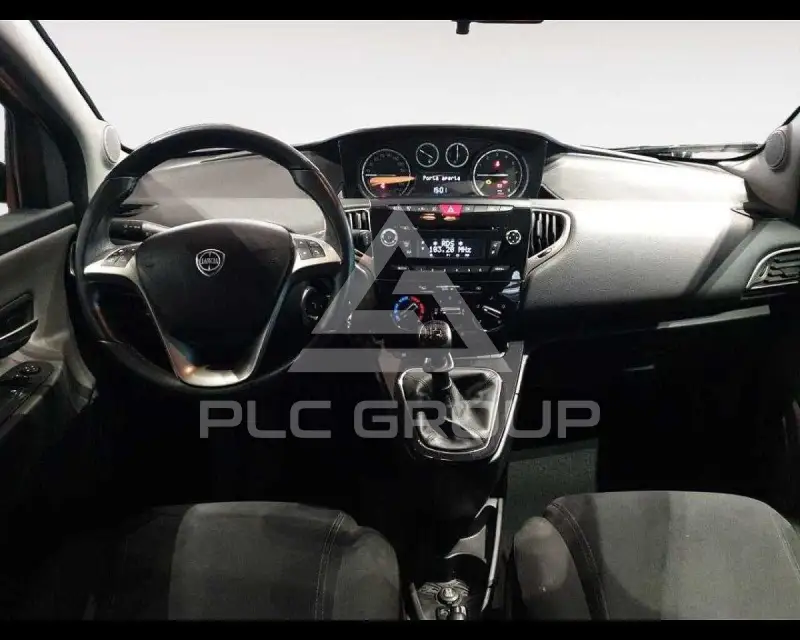 2015 Lancia YPSILON