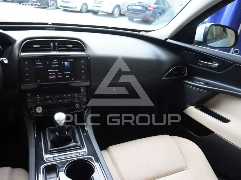 2015 Jaguar XE