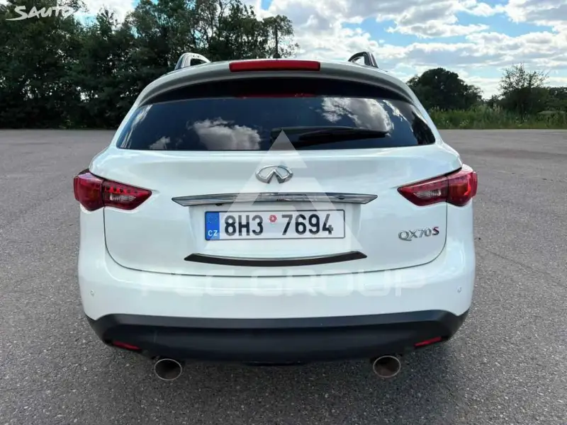 2015 Infinity QX70