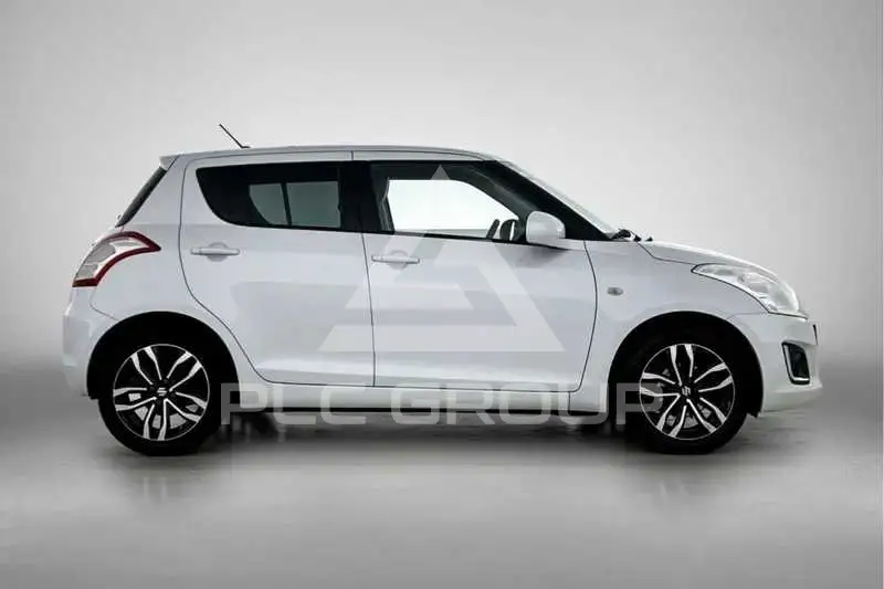 2015 Suzuki SWIFT