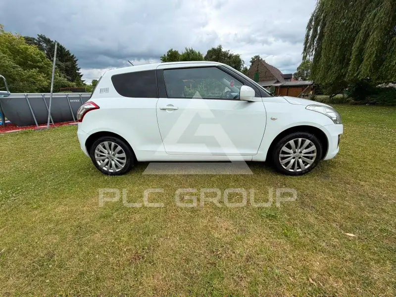 2015 Suzuki SWIFT