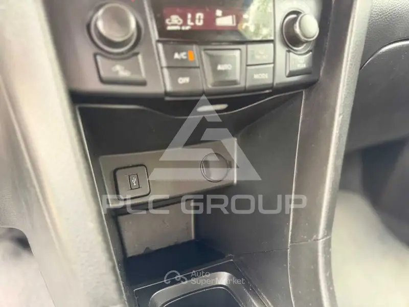 2015 Suzuki SWIFT