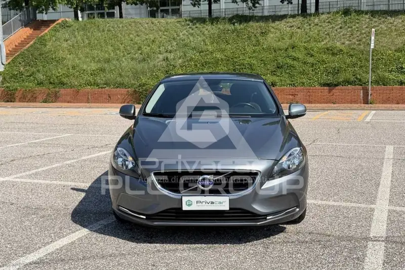 2015 Volvo V40