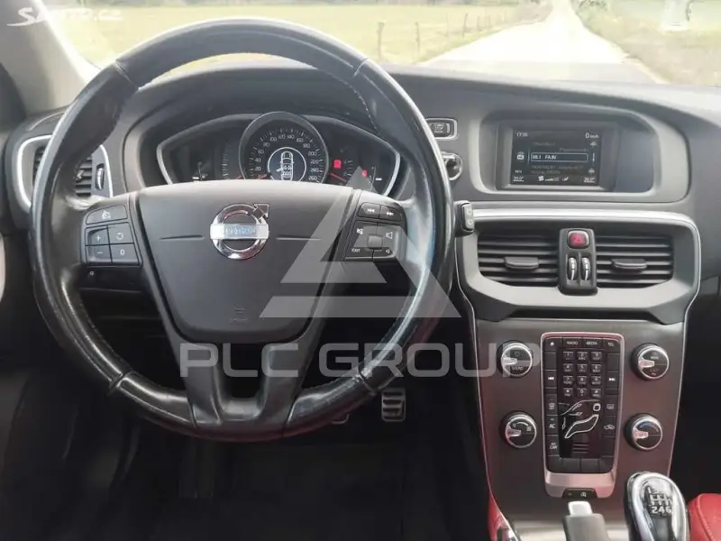 2015 Volvo V40