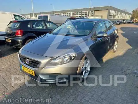 2015 Volvo V40