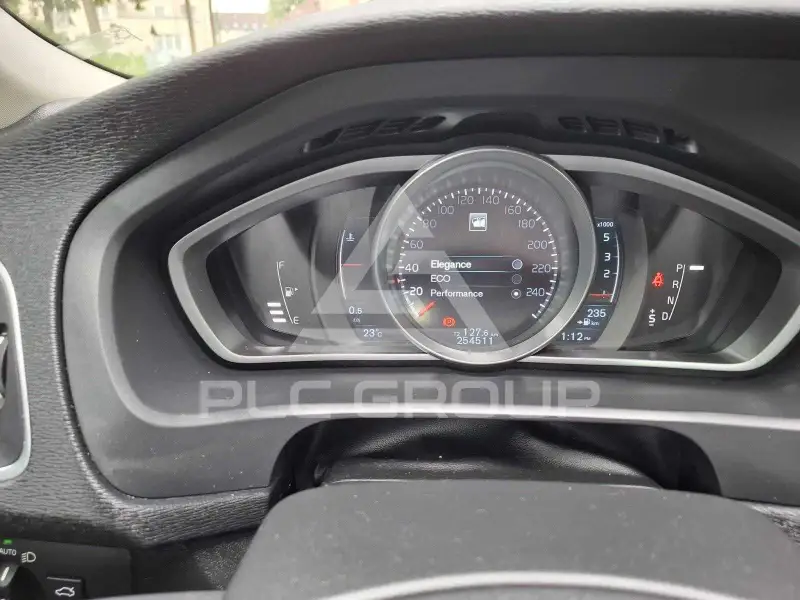2015 Volvo V40