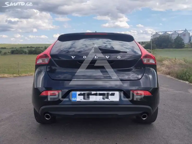 2015 Volvo V40