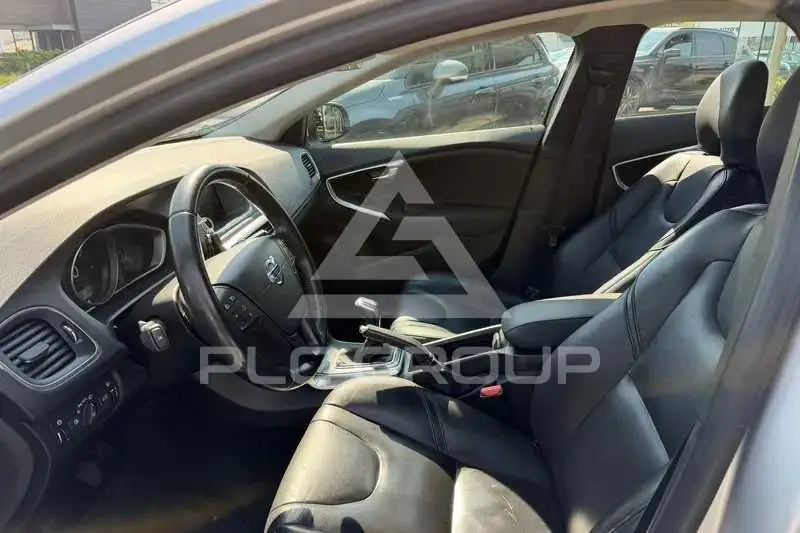 2015 Volvo V40