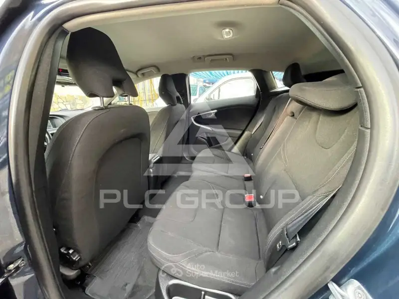2015 Volvo V40