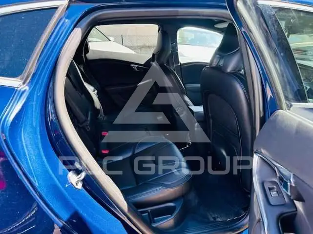 2015 Volvo V40