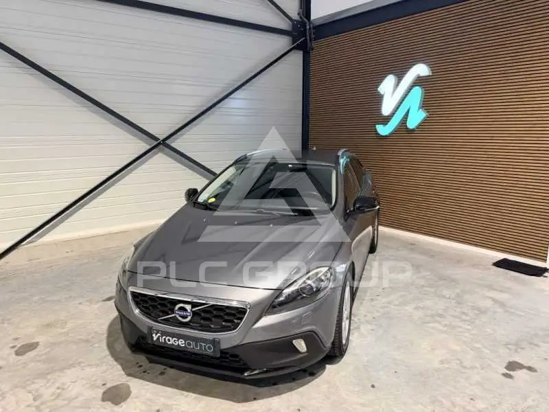 2015 Volvo V40