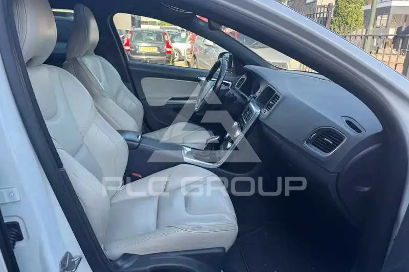 2015 Volvo V60