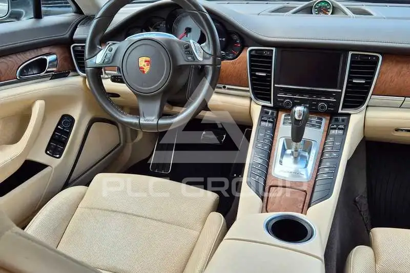 2015 Porsche Panamera