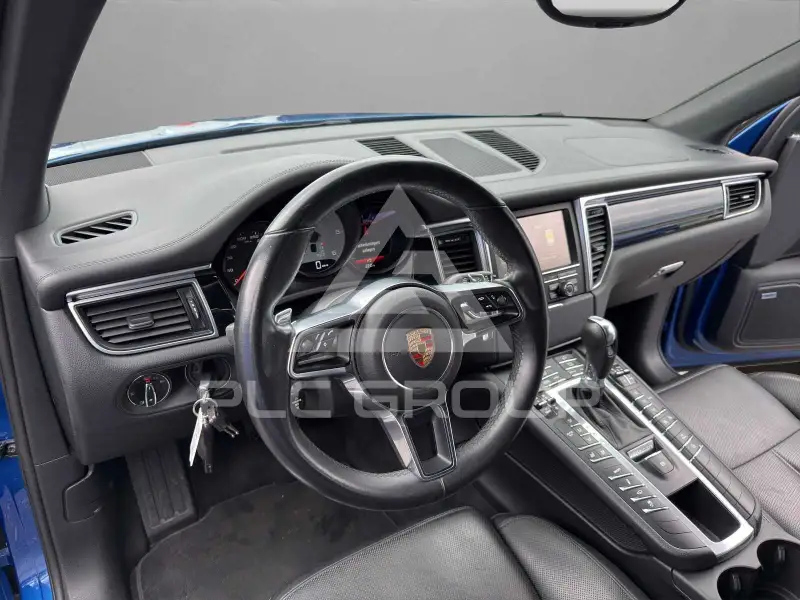 2015 Porsche MACAN