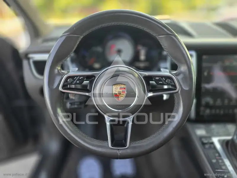 2015 Porsche MACAN