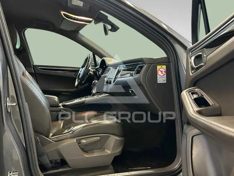 2015 Porsche MACAN