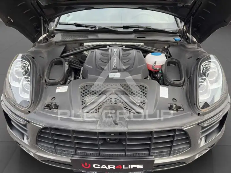 2015 Porsche MACAN