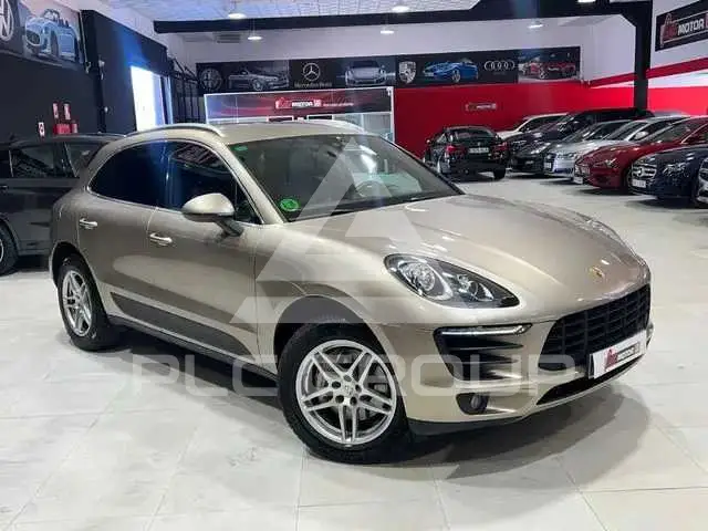 2015 Porsche MACAN