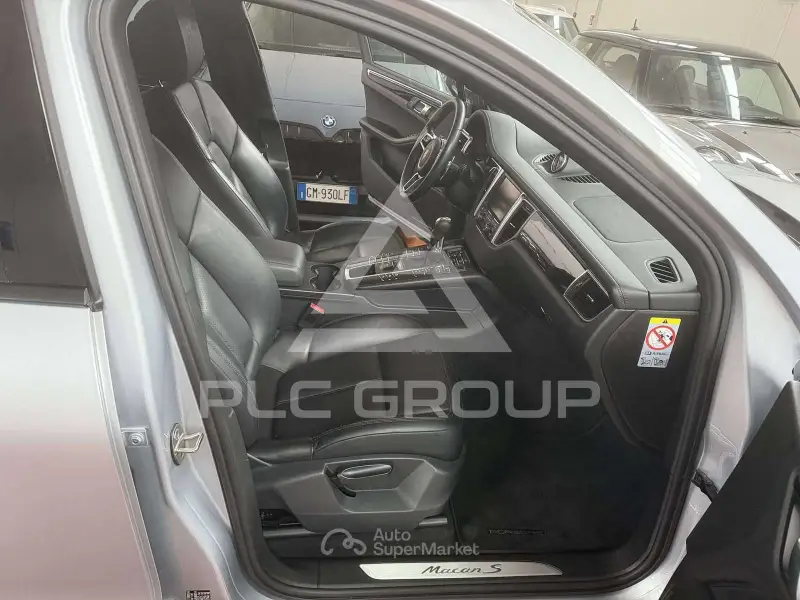 2015 Porsche MACAN
