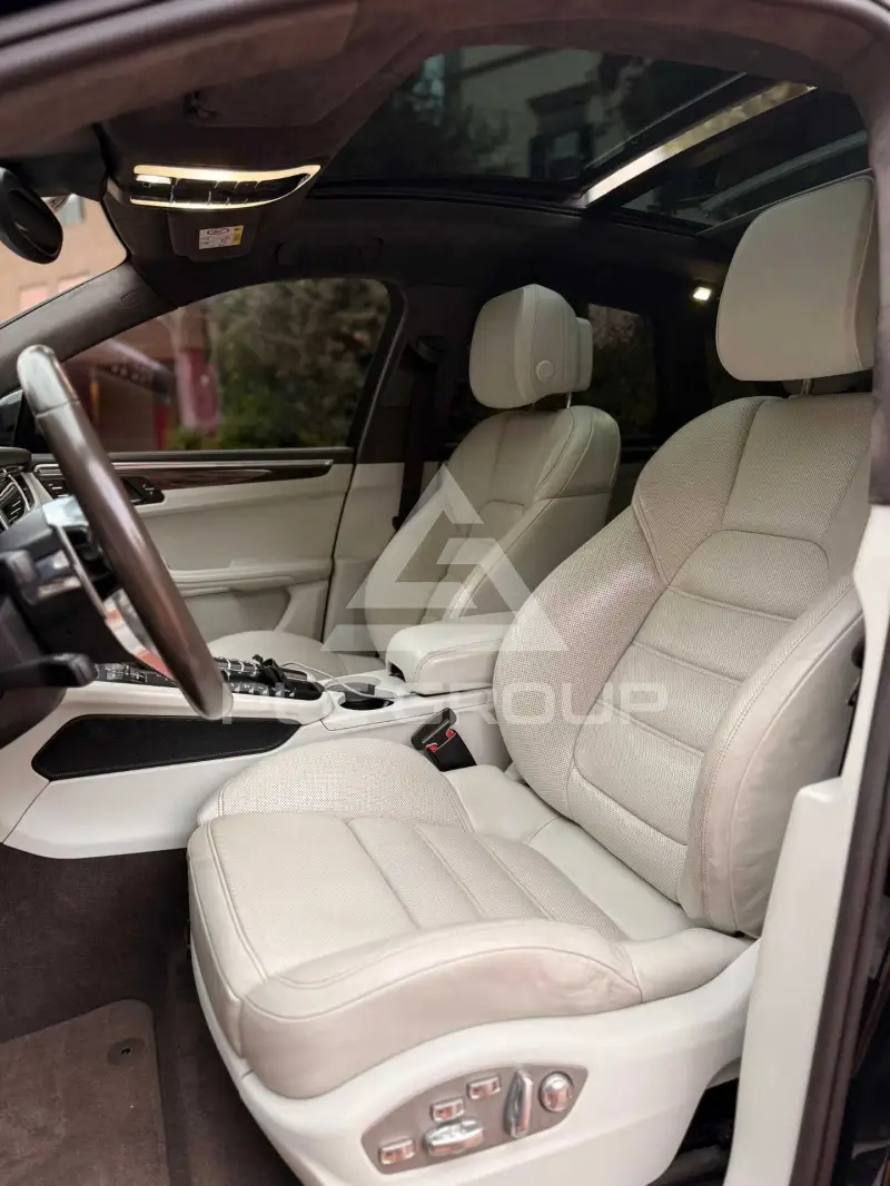 2015 Porsche MACAN