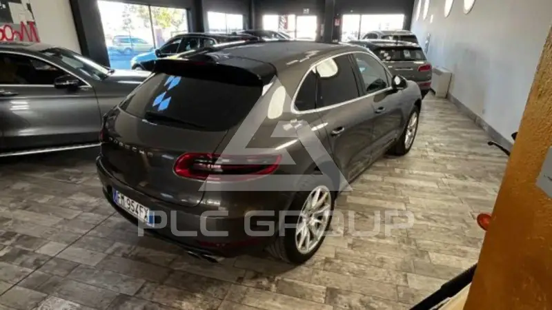 2015 Porsche MACAN