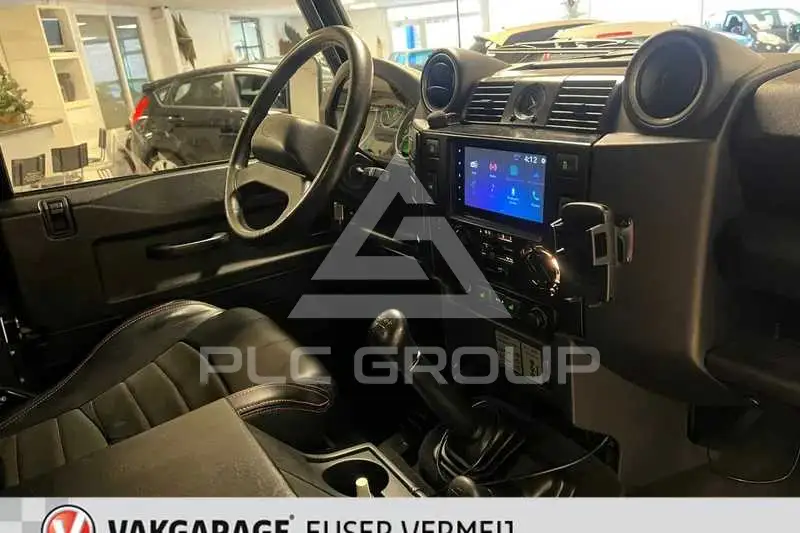 2015 Land Rover DEFENDER