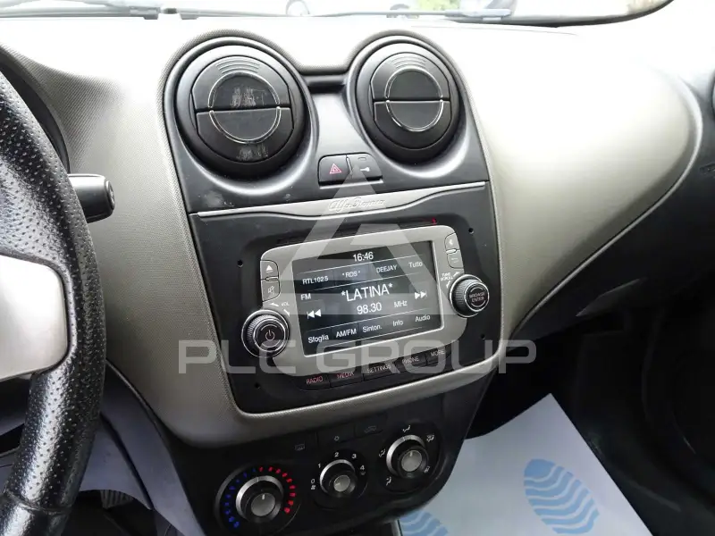 2015 Alfa Romeo Mito