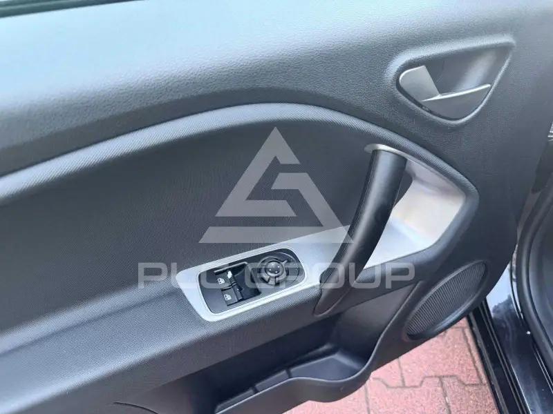 2015 Alfa Romeo Mito