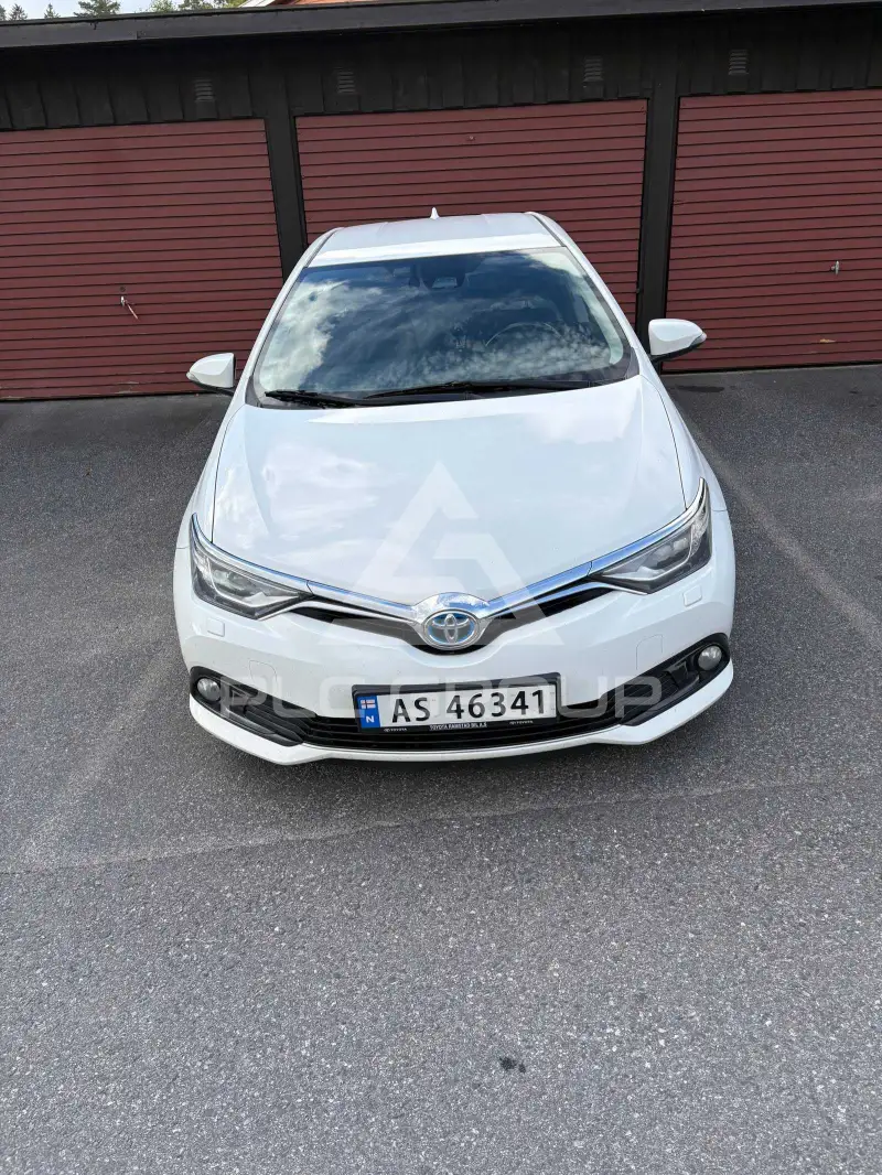 2015 Toyota AURIS