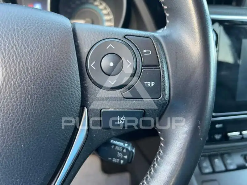 2015 Toyota AURIS