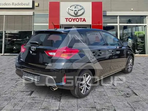 2015 Toyota AURIS