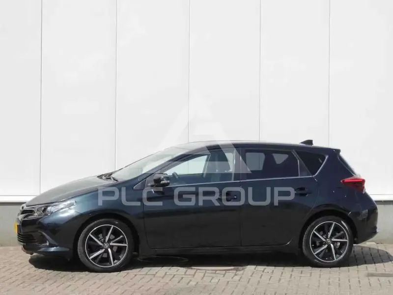 2015 Toyota AURIS