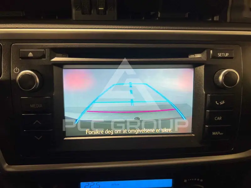2015 Toyota AURIS