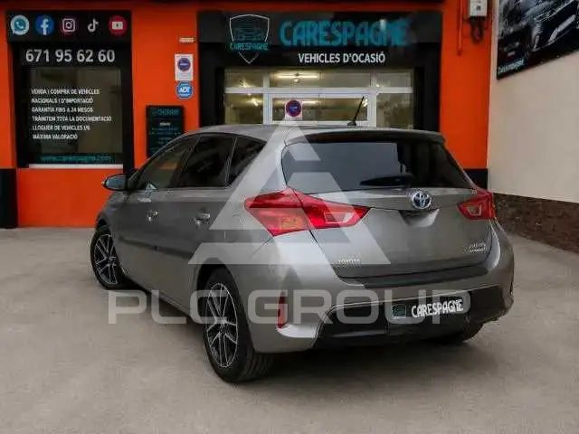 2015 Toyota AURIS