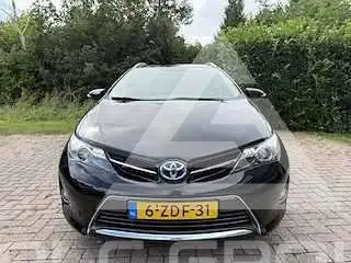 2015 Toyota AURIS