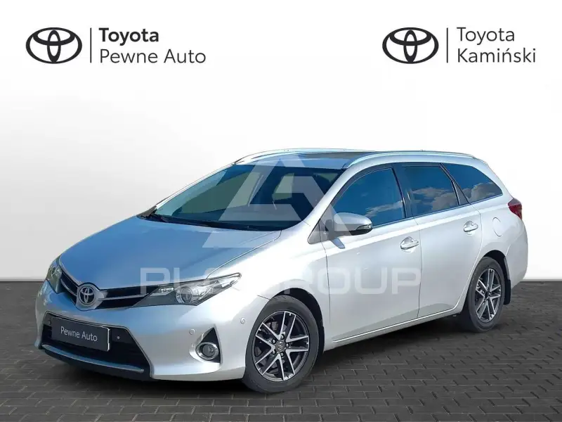 2015 Toyota AURIS
