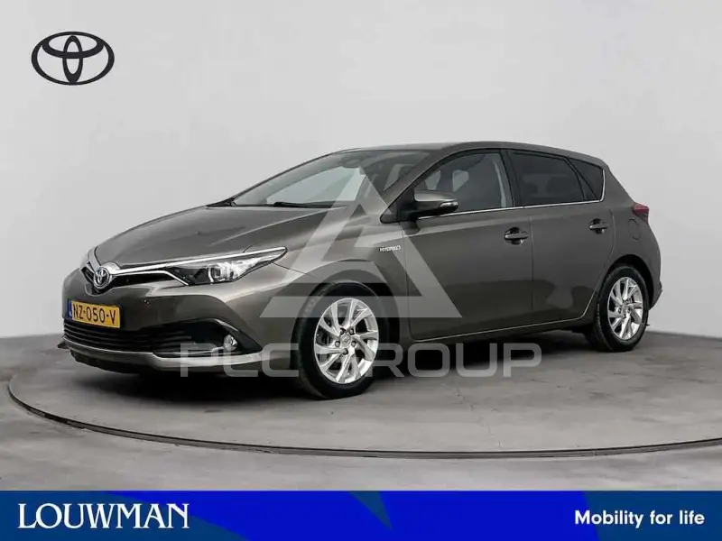 2015 Toyota AURIS