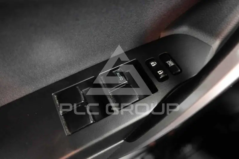 2015 Toyota AURIS