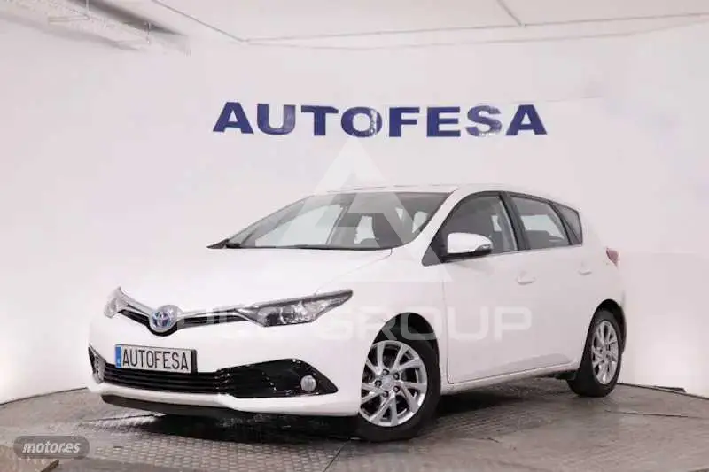 2015 Toyota AURIS