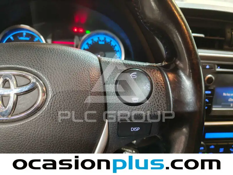 2015 Toyota AURIS