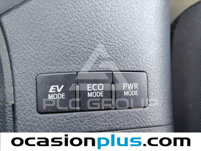 2015 Toyota AURIS