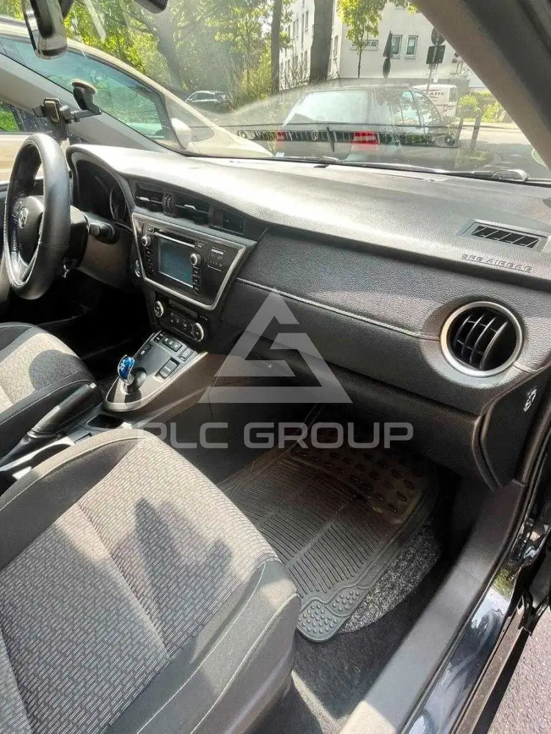 2015 Toyota AURIS