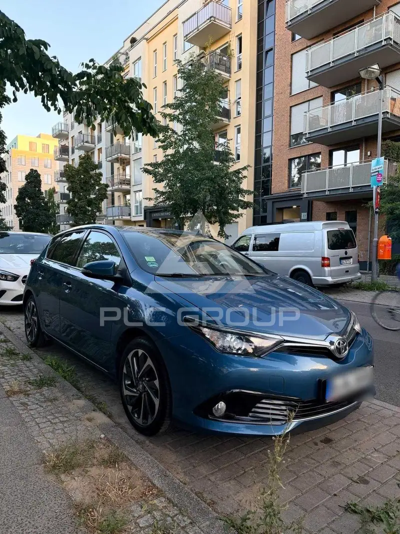 2015 Toyota AURIS