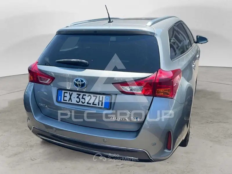2015 Toyota AURIS