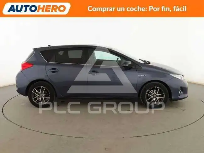 2015 Toyota AURIS