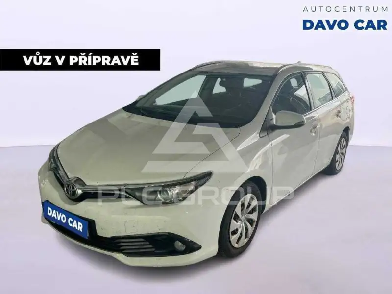 2015 Toyota AURIS