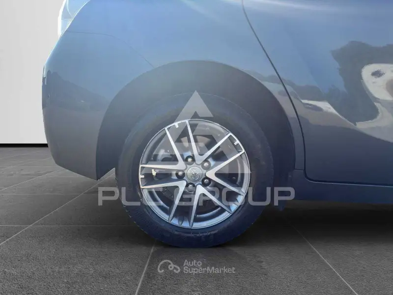 2015 Toyota VERSO