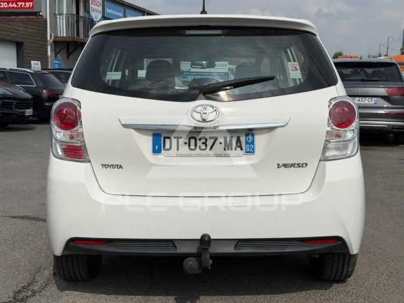 2015 Toyota VERSO